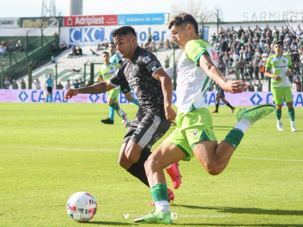 Victoria de Sarmiento por 2-1 frente a Defensa y Justicia