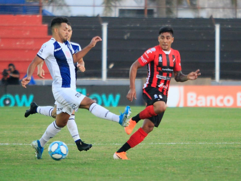 Patronato superó a Talleres por 3-2 