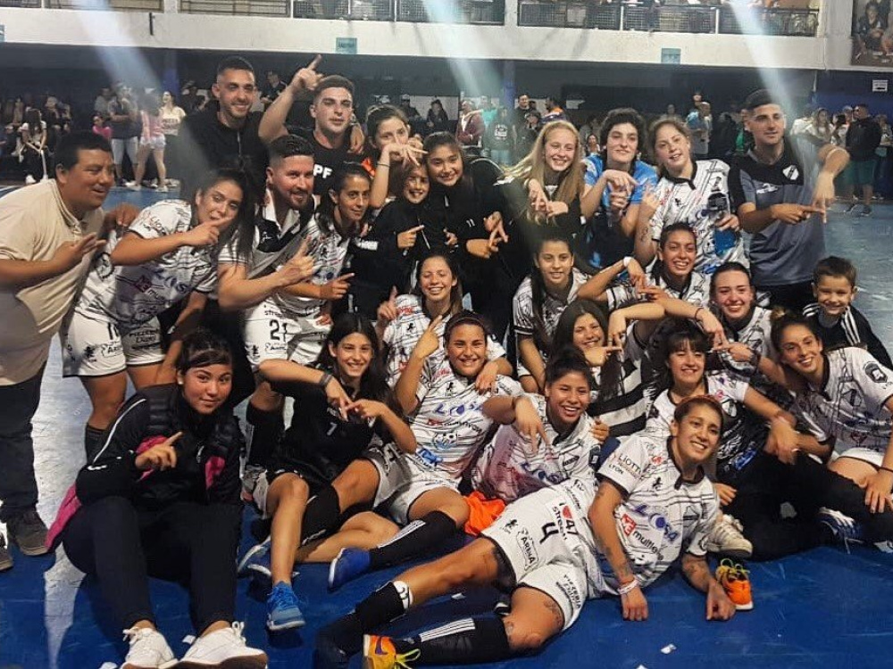 Kimberley AC sacó ventaja en semifinales