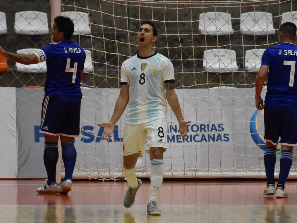 Argentina superó 2-0 a Paraguay y entró en la Final de las Eliminatorias