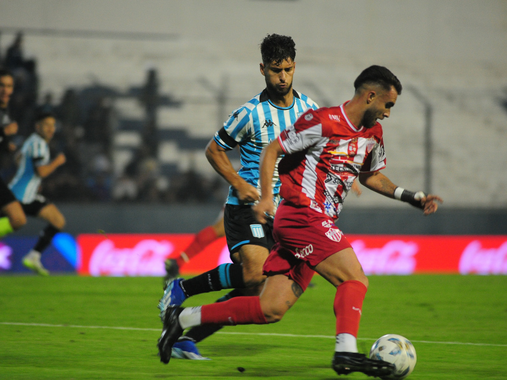 Copa Argentina: Talleres (R.E.) derrotó 2-1 a Racing y avanzó a los octavos de final
