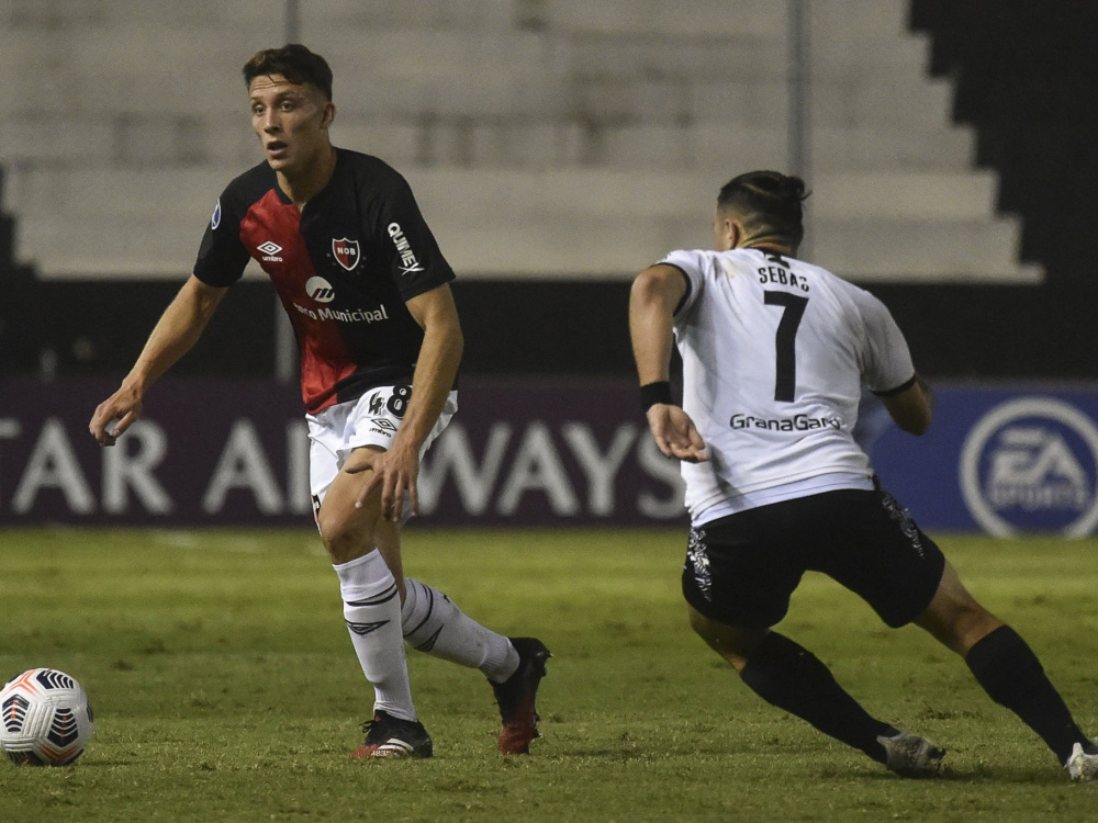 Newells cayó 1-0 ante Libertad en Paraguay 