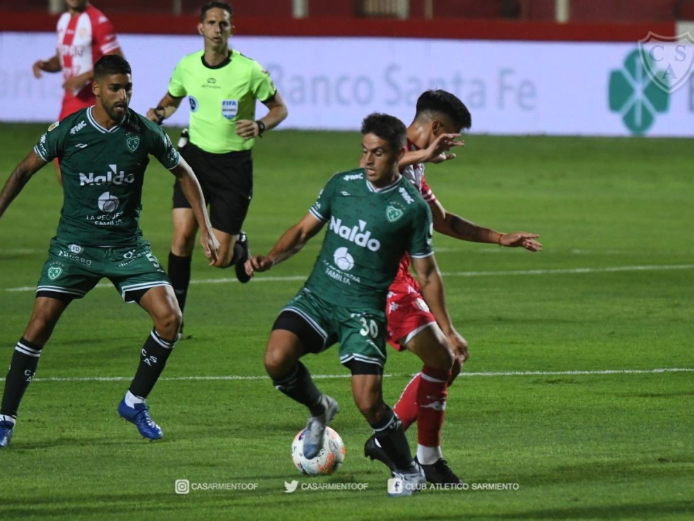 En Santa Fe, Unión y Sarmiento empataron 0-0
