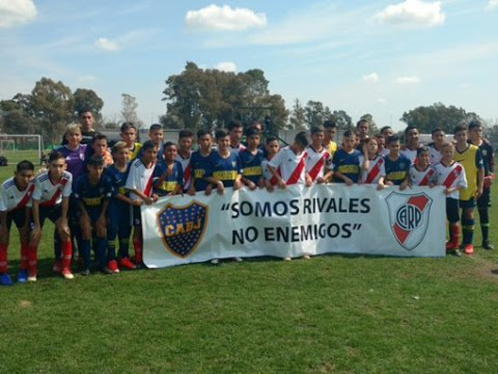 Domingo de clásicos en el Fútbol Infantil