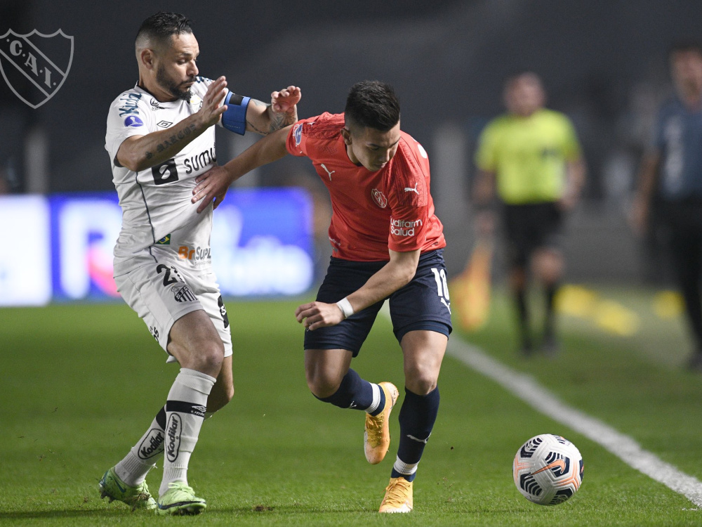 Por la ida de los octavos de final, Independiente perdió 1-0 ante Santos 