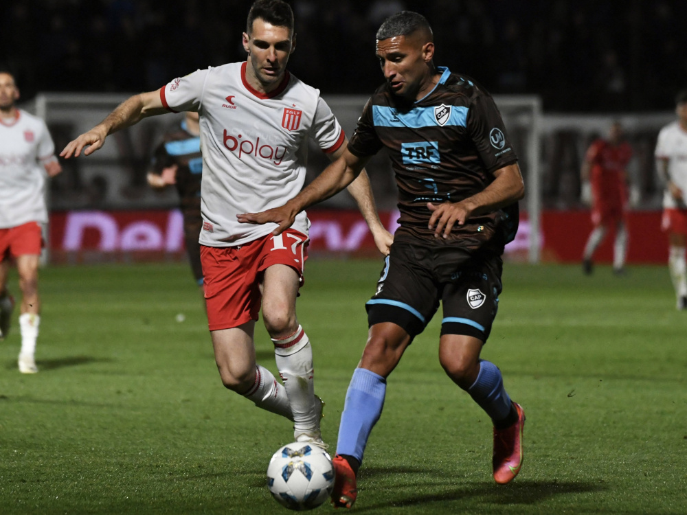 Platense derrotó 2-1 a Estudiantes