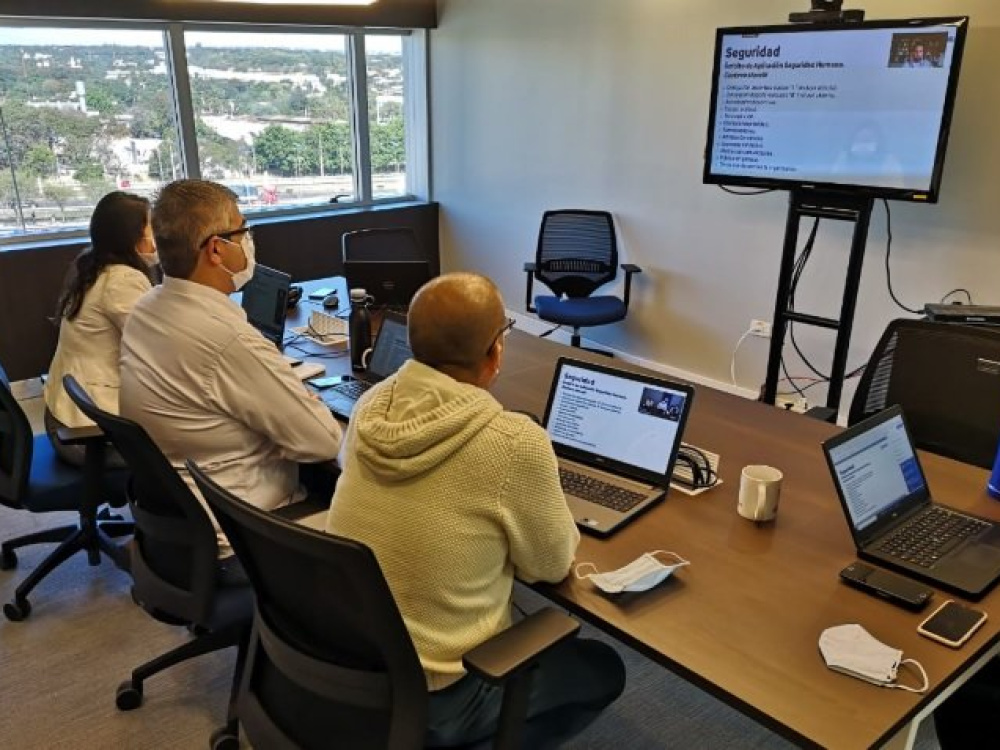 Workshop con representantes de las ciudades postulantes para las finales únicas de los certámenes continentales