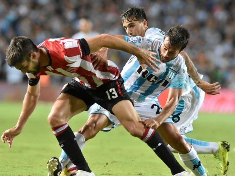 Racing le ganó a Estudiantes