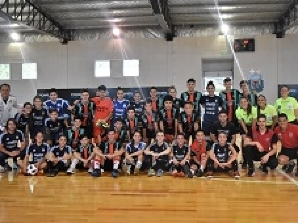 Práctica con amistoso