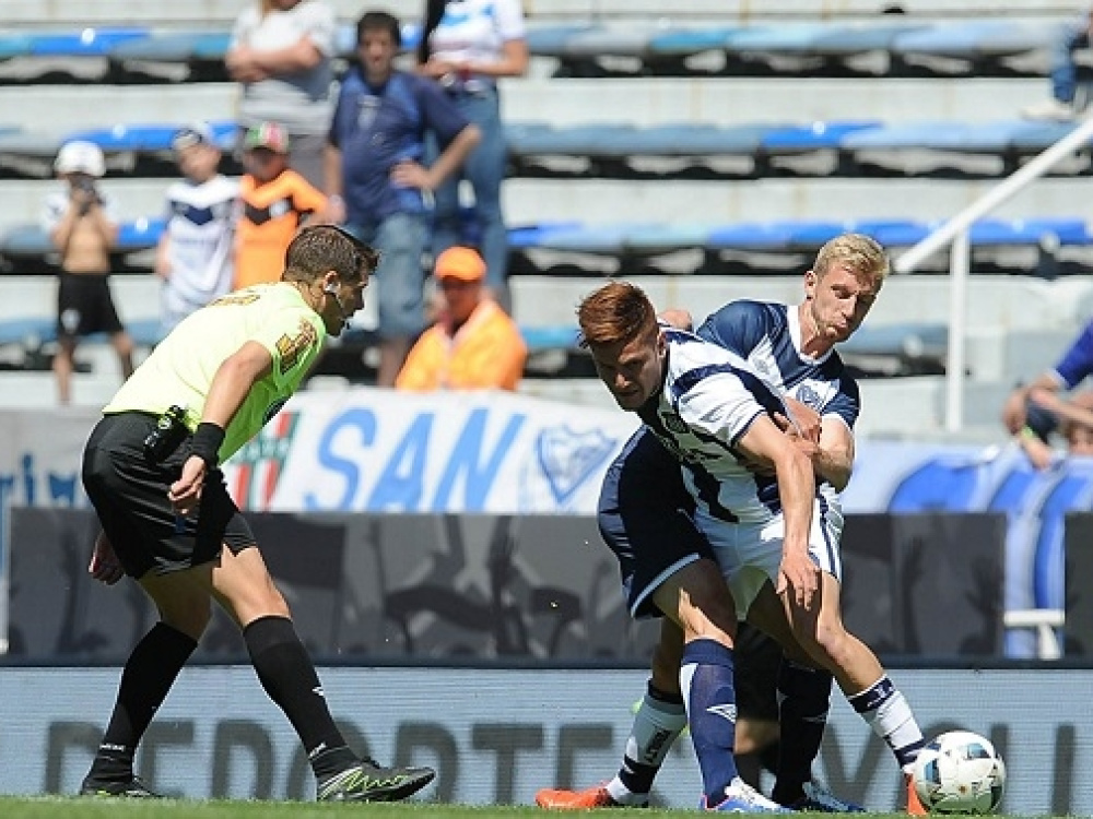 Talleres venció a Vélez en Liniers