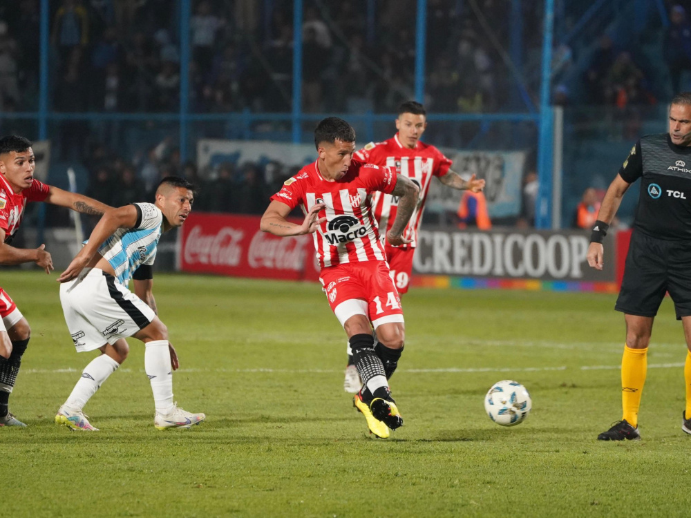 Atlético Tucumán e Instituto igualaron sin goles 