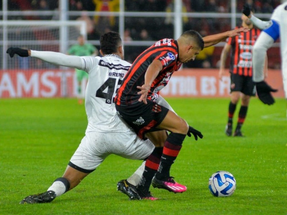 Por la ida de los Playoffs de la Sudamericana, Patronato cayó 2-0 ante Botafogo 