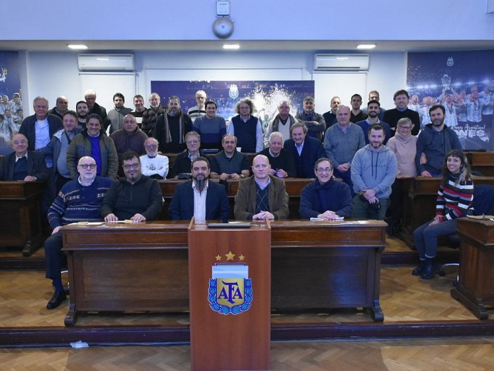 Plenario Día del Historiador