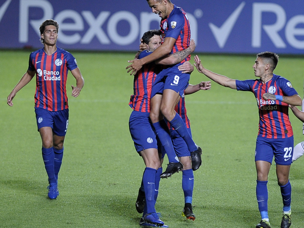 Árbitros para los partidos de ida y vuelta entre San Lorenzo - Santos