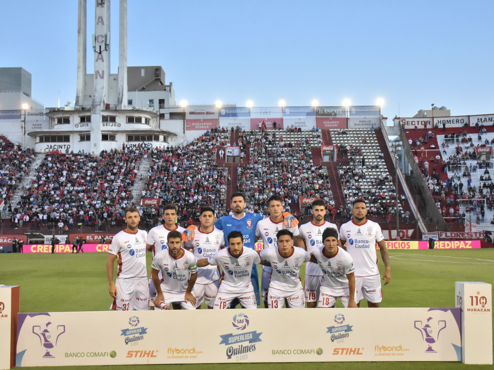  Huracán visita Ecuador