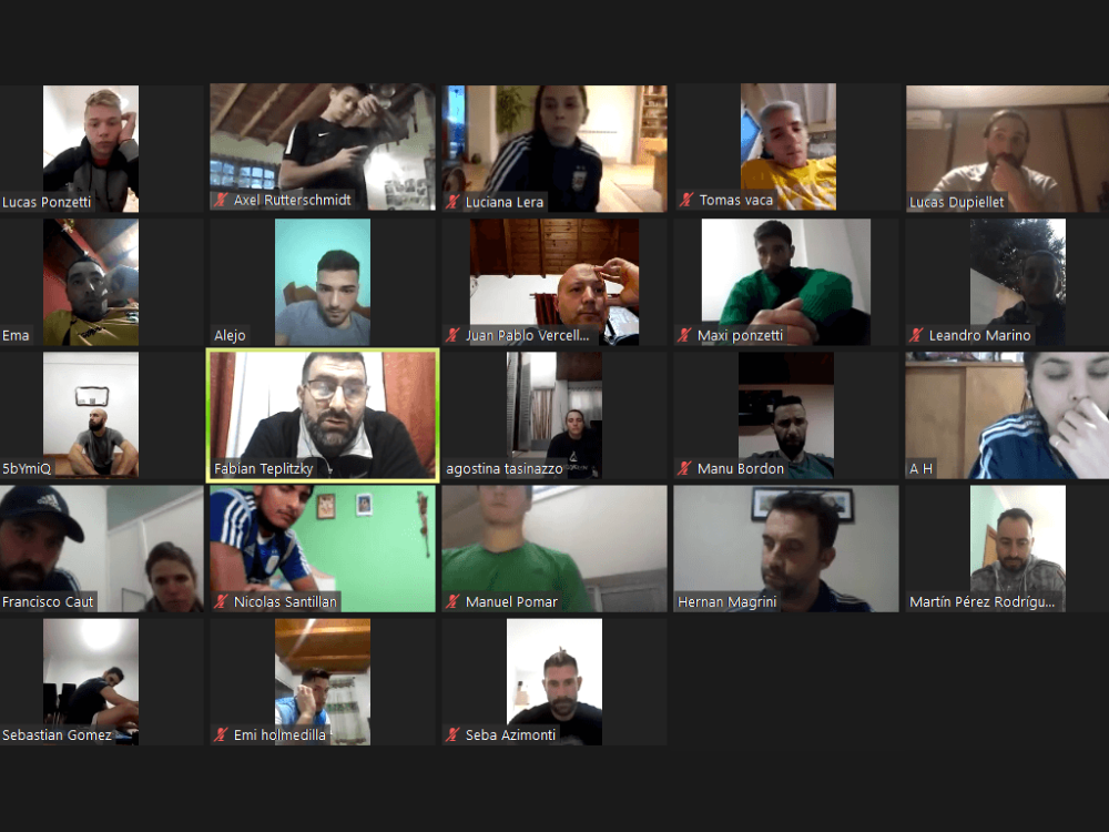 Las Selecciones de Fútbol Playa entrenaron en conjunto