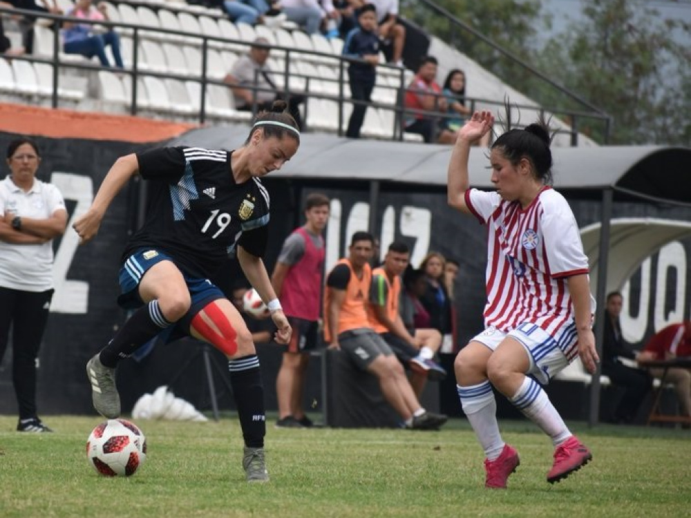 La Selección Femenina venció 2-1 a Paraguay en Asunción