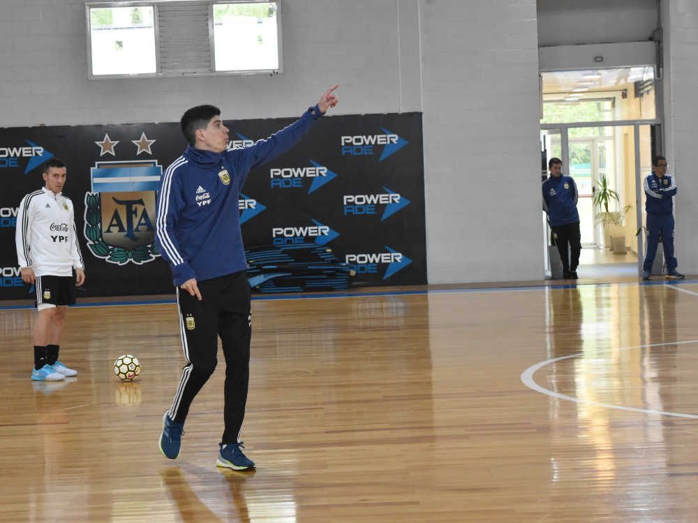 La Selección de Futsal viaja este martes a la mañana con destino a Chile