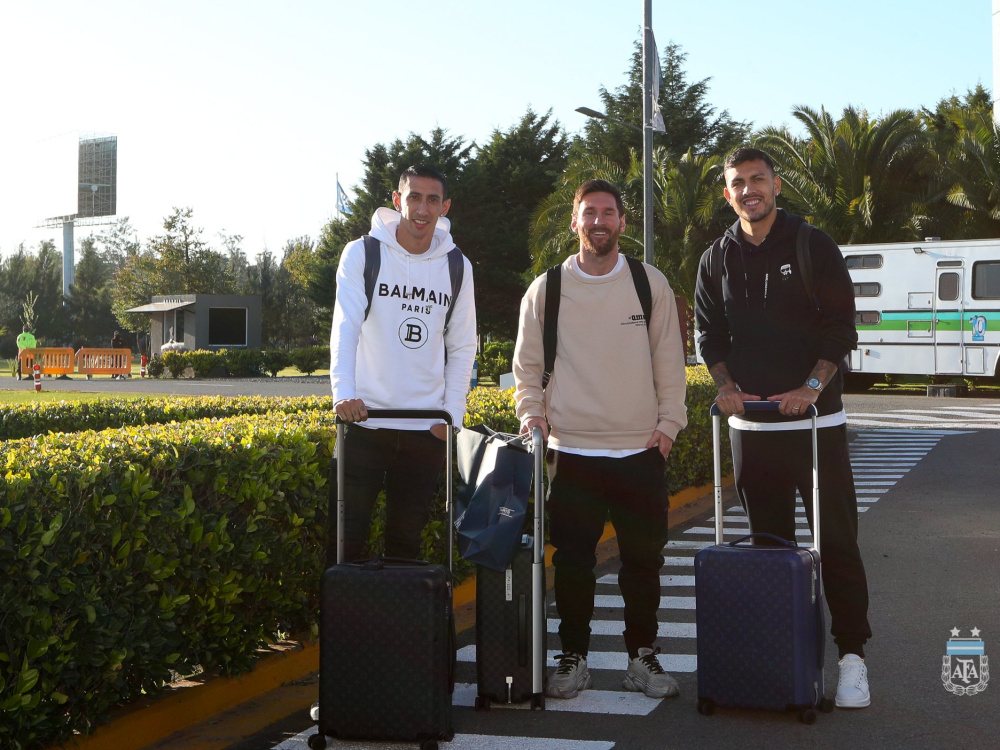 Arribo de futbolistas y actividades