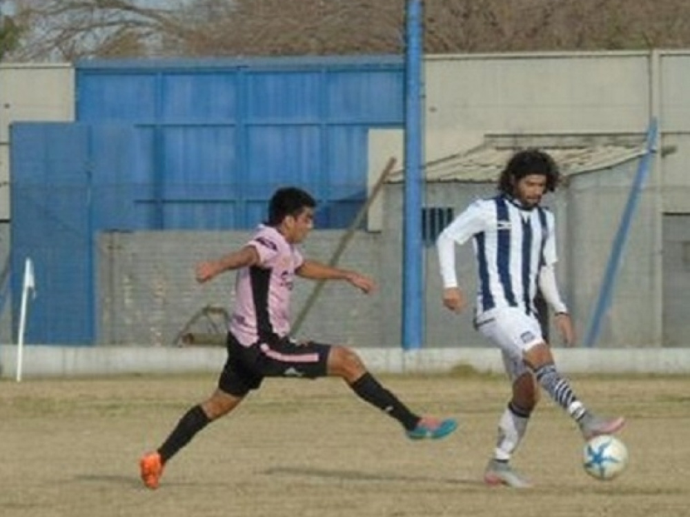 Talleres ganó y se aseguró la cima