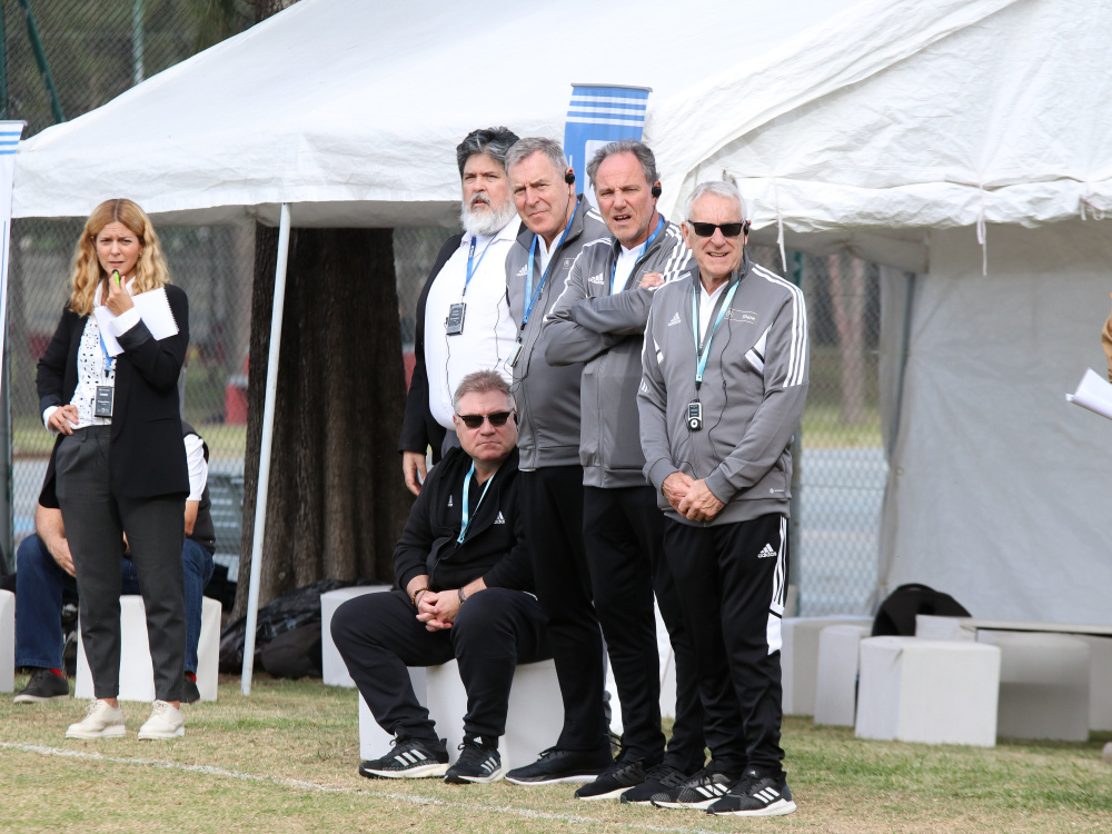 El Jira Panel de la UEFA visitó nuestro país