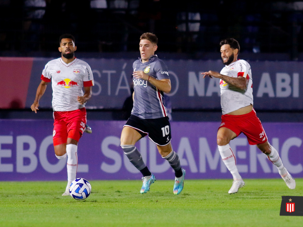 Estudiantes igualó 0-0 ante Bragantino 