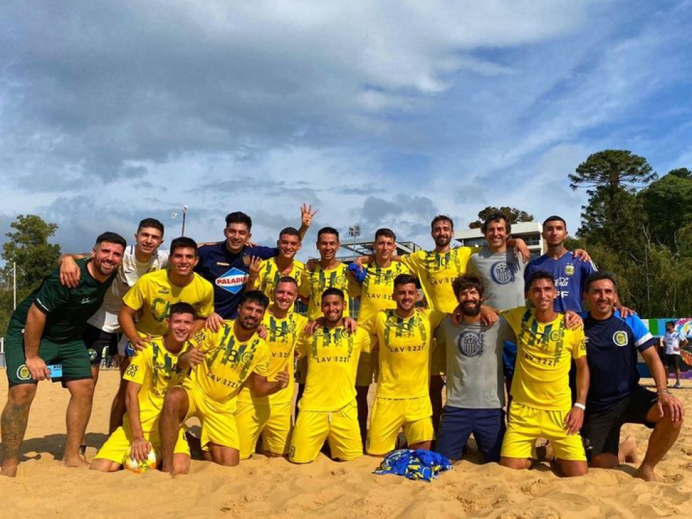 Fútbol playa: Rosario Central completó el Torneo Apertura con victoria ante Newell’s