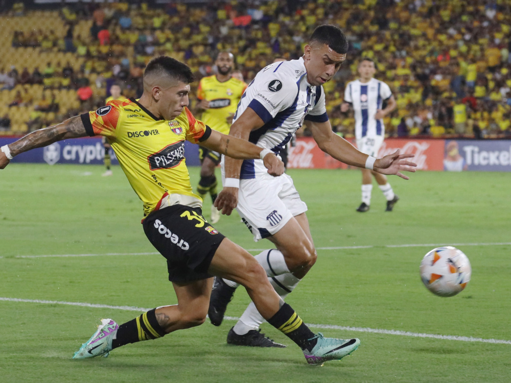 Talleres igualó 2-2 ante Barcelona de Ecuador 