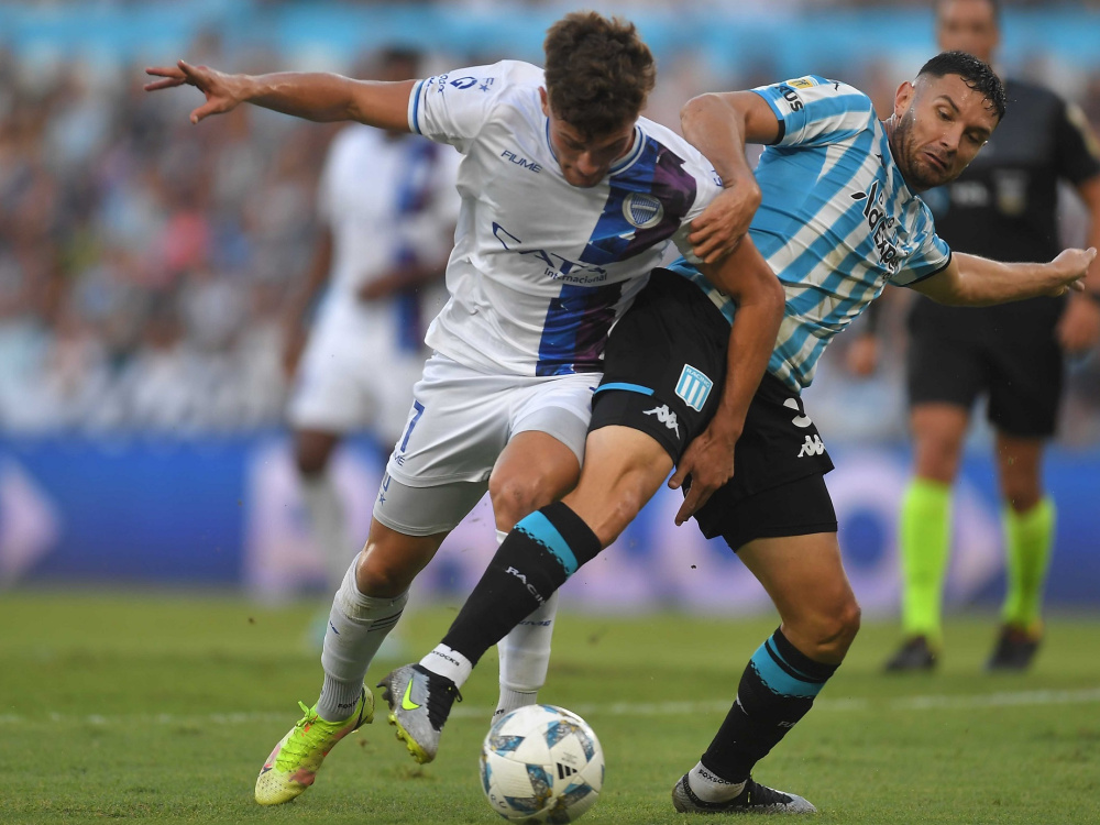 En condición de visitante, Godoy Cruz derrotó 2-0 a Racing