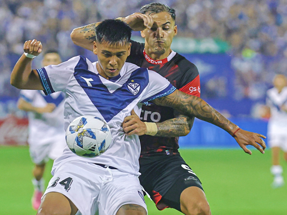 Fútbol en Liniers: Vélez superó 1-0 a Instituto