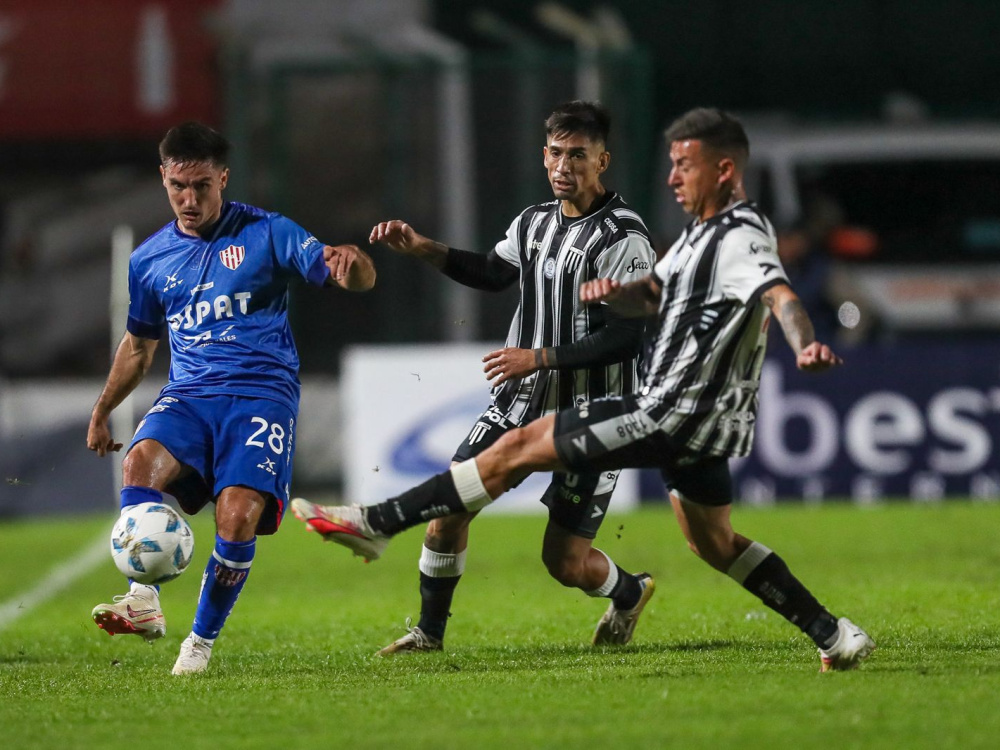 Gimnasia de Mendoza superó 2-1 a Unión por los 32avos de final