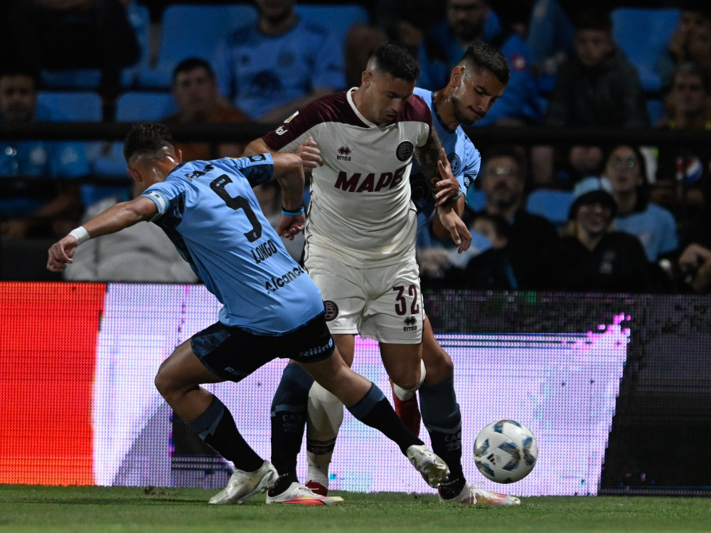 Lanús derrotó 1-0 a Belgrano en Córdoba