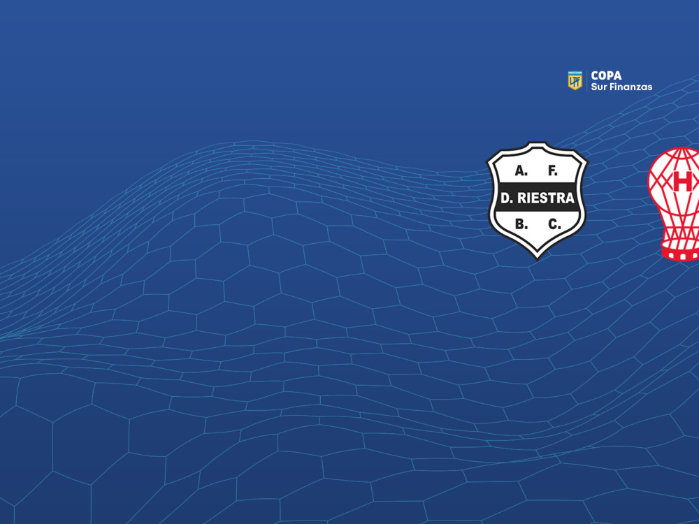 Deportivo Riestra y Huracán abrieron la jornada con empate a cero