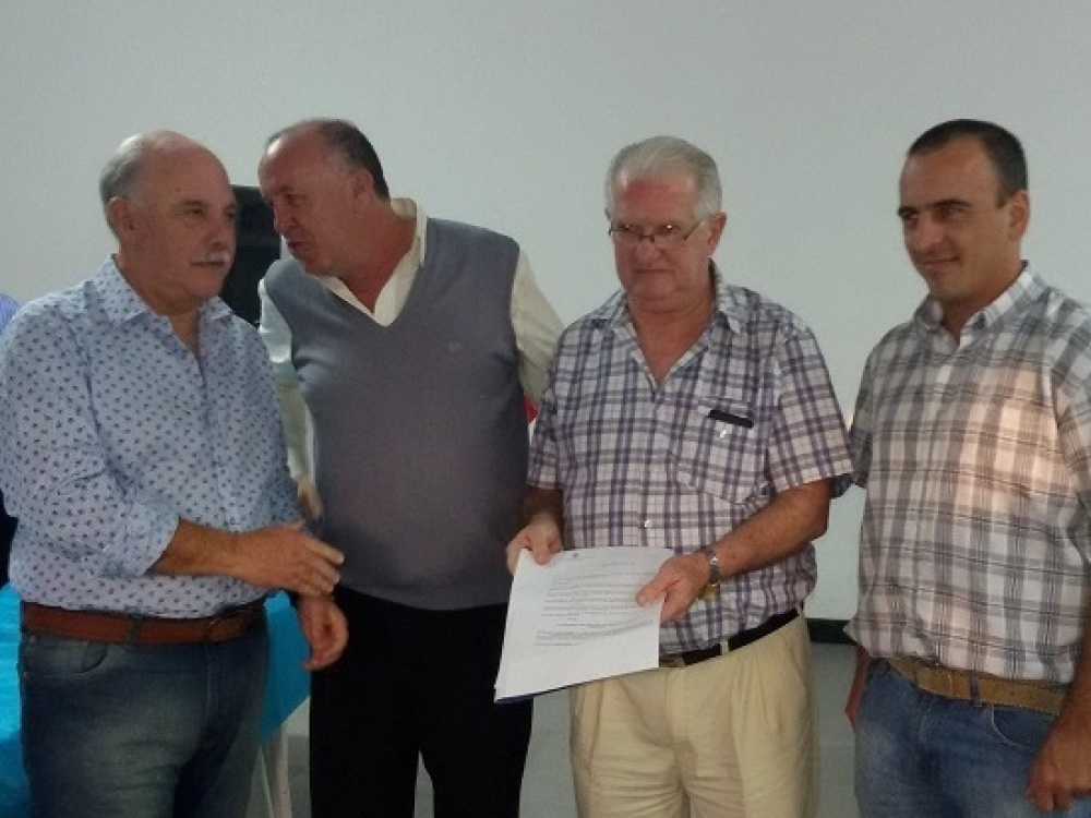 La dirigencia sigue recorriendo el país