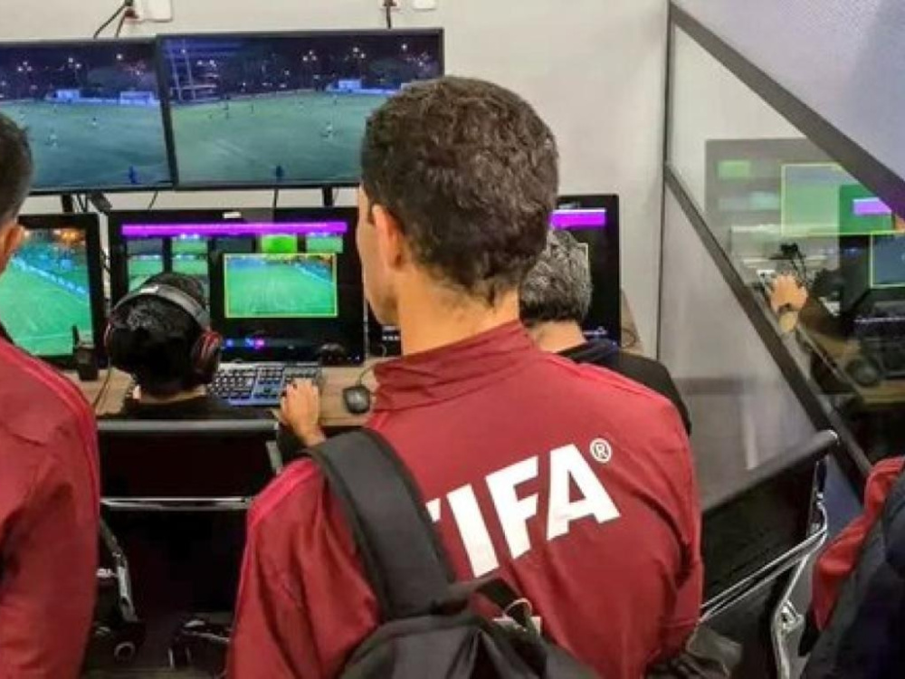 El lunes comienza la participación de los árbitros argentinos en Qatar 2022