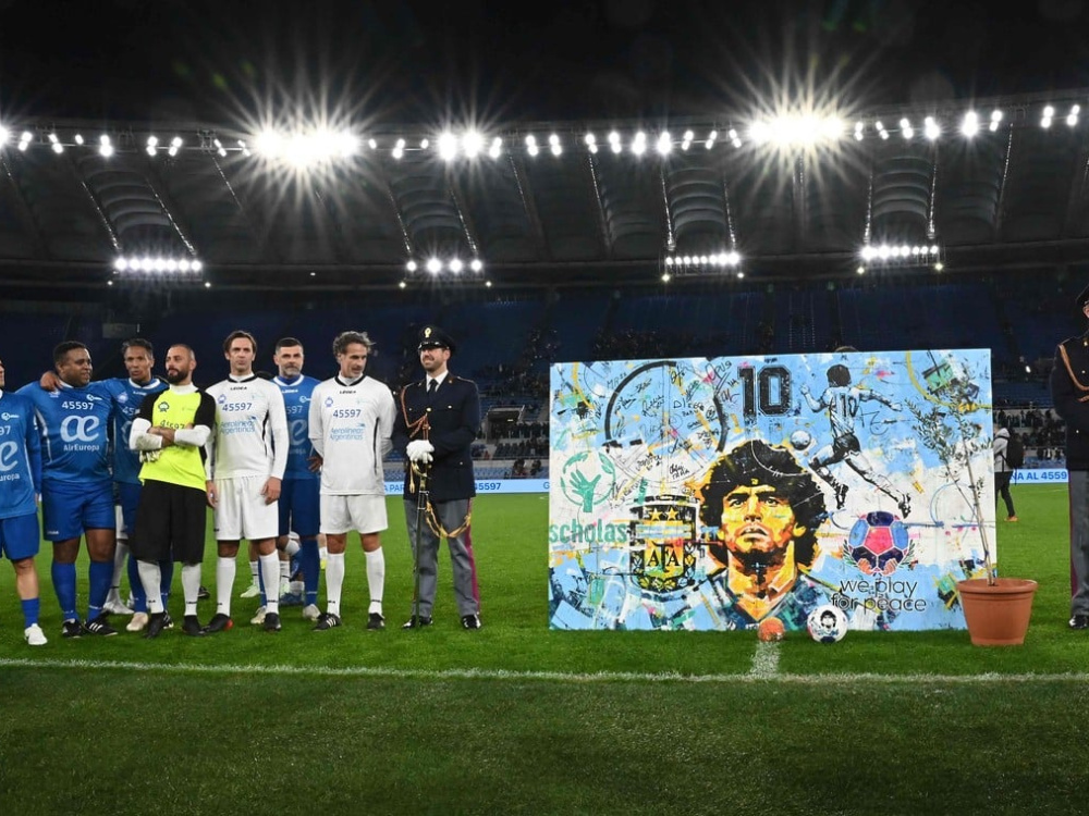 Partido por La Paz con homenaje a Maradona