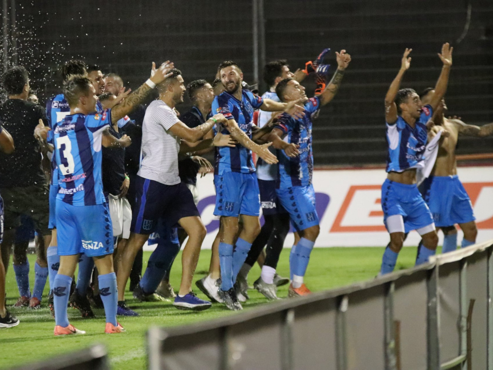 San Telmo venció por penales a Deportivo Madryn y ascendió a la Primera Nacional