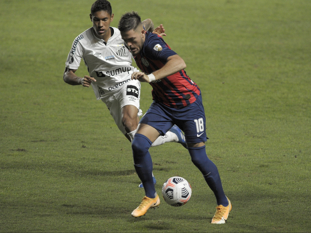 San Lorenzo cayó ante Santos por el partido de ida de la tercera fase del certamen