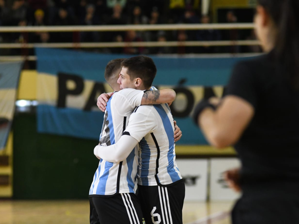 Argentina venció 5-2 a Paraguay en el segundo amistoso de la serie