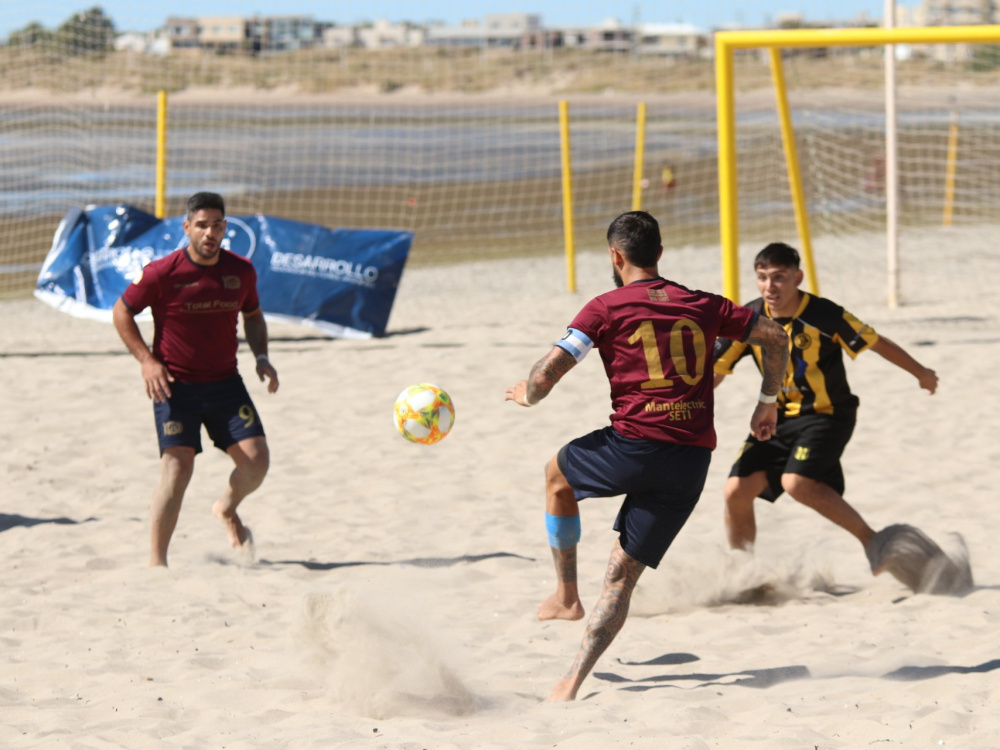 Se definen los clasificados la Liga Nacional de Fútbol Playa Masculino