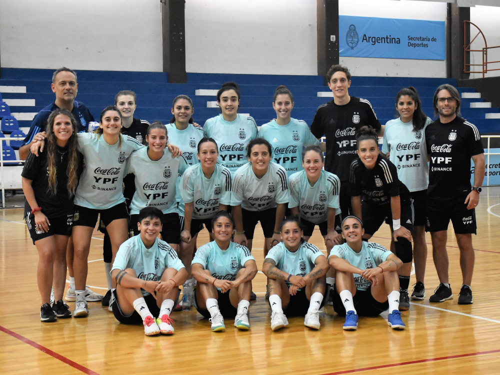Futsal Femenino: Último entrenamiento antes del viaje a Paraguay