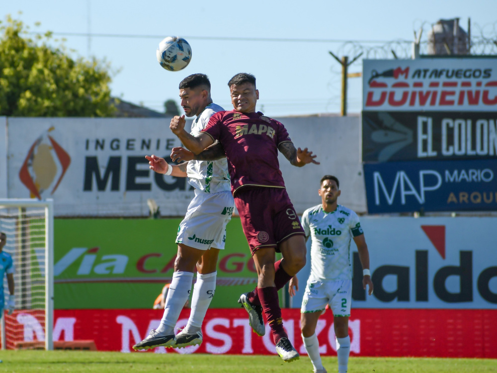 En Junín, Lanús derrotó 1-0 a Sarmiento 