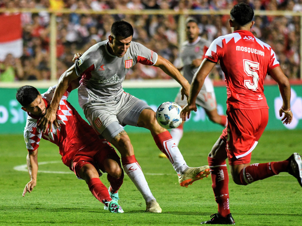 Estudiantes derrotó 1-0 a Unión