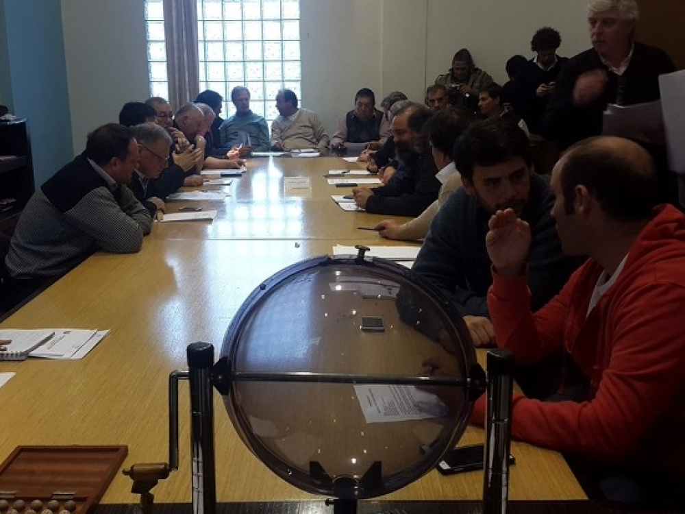 Se viene el puntapié inicial