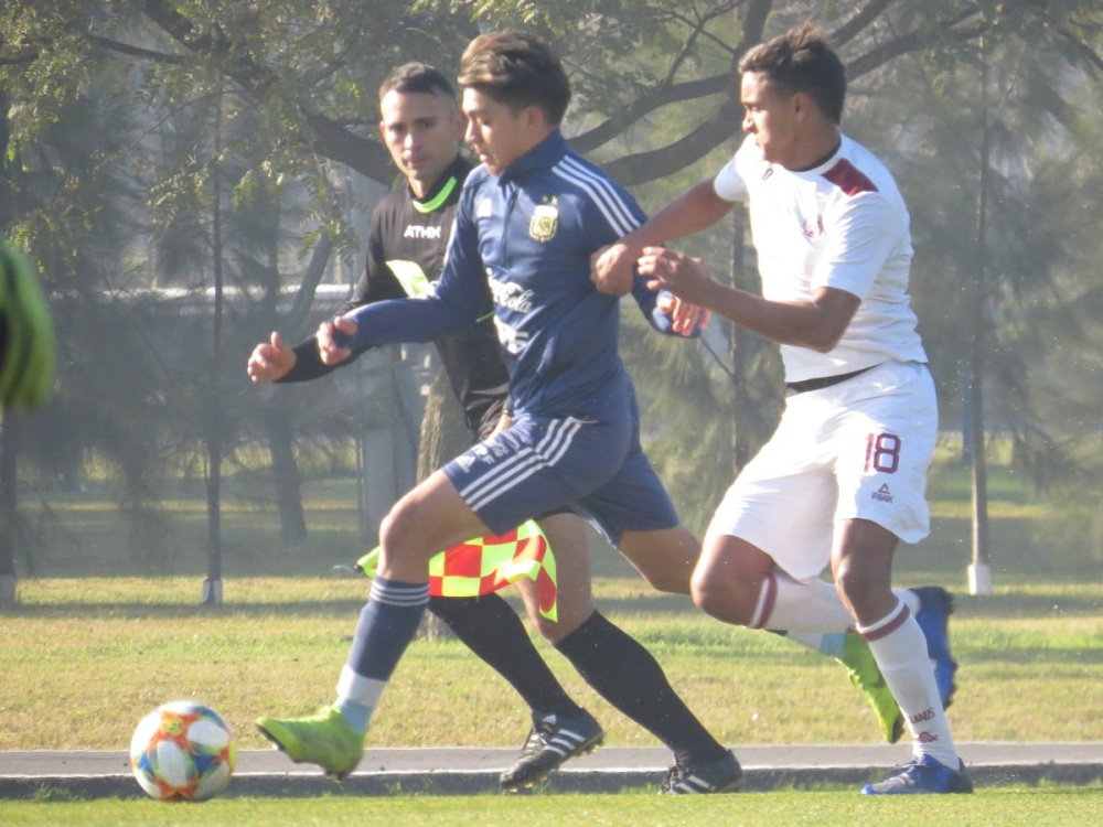 La Sub 17 cerró la semana con un partido ante la Reserva del Club Atlético Lanús