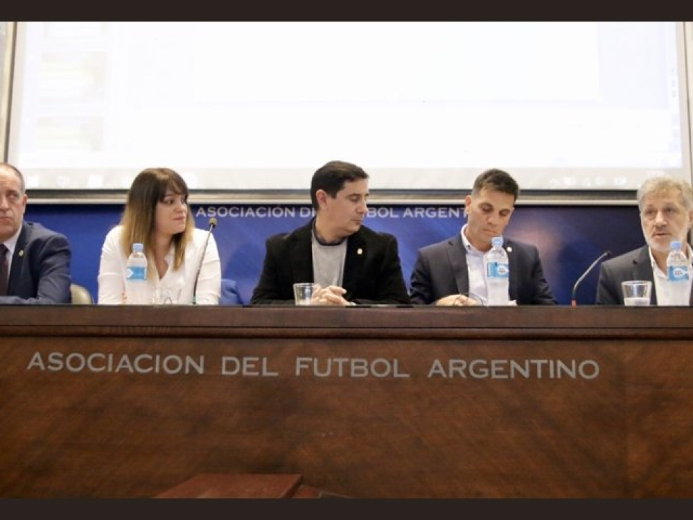  Profesionalización del Fútbol Femenino: Régimen Jurídico