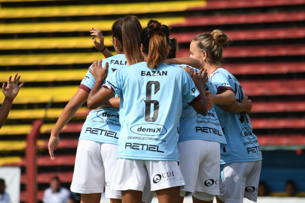 UAI Urquiza acaricia el título del Torneo Femenino argentino - Fémina Fútbol