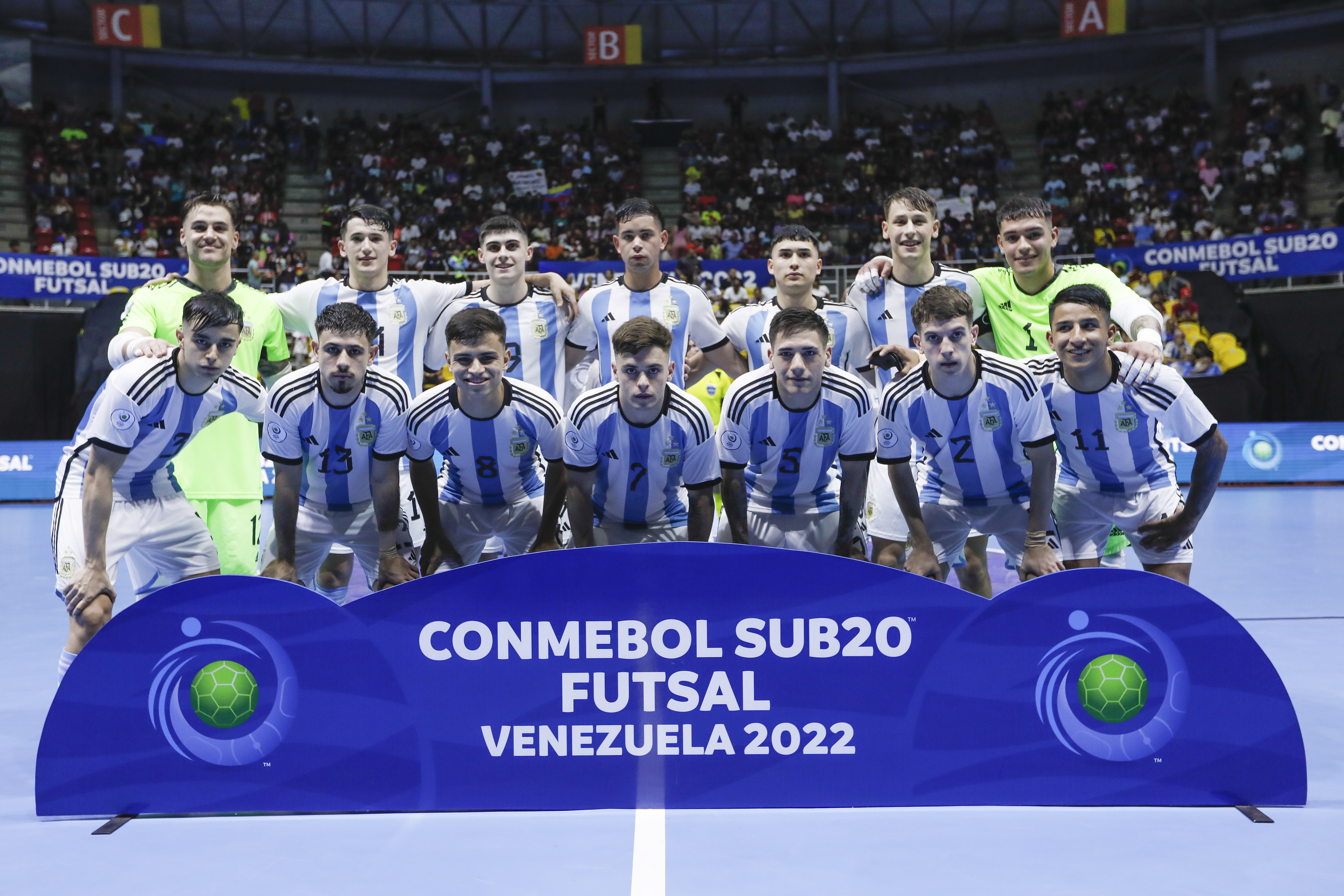 Argentina venció 3-0 a Venezuela y clasificó a semifinales
