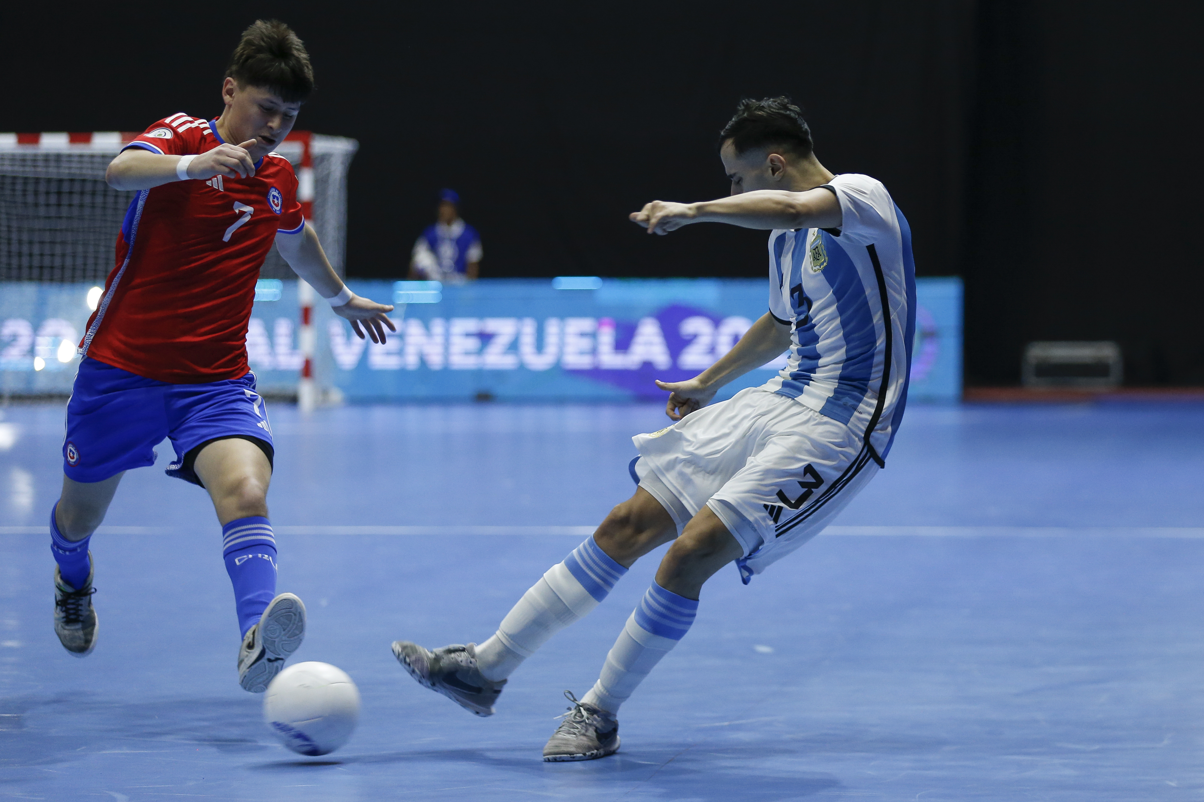 Argentina superó 3-1 a Chile y clasificó a la final del Sudamericano Sub 20