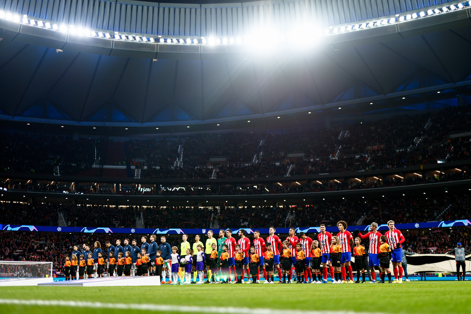Atlético de Madrid, con De Paul, Molina y Correa, se clasificó a octavos de Champions League